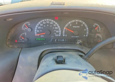 2001 Ford F150 from USA, damaged, VIN 1FTRX18L01NB85467